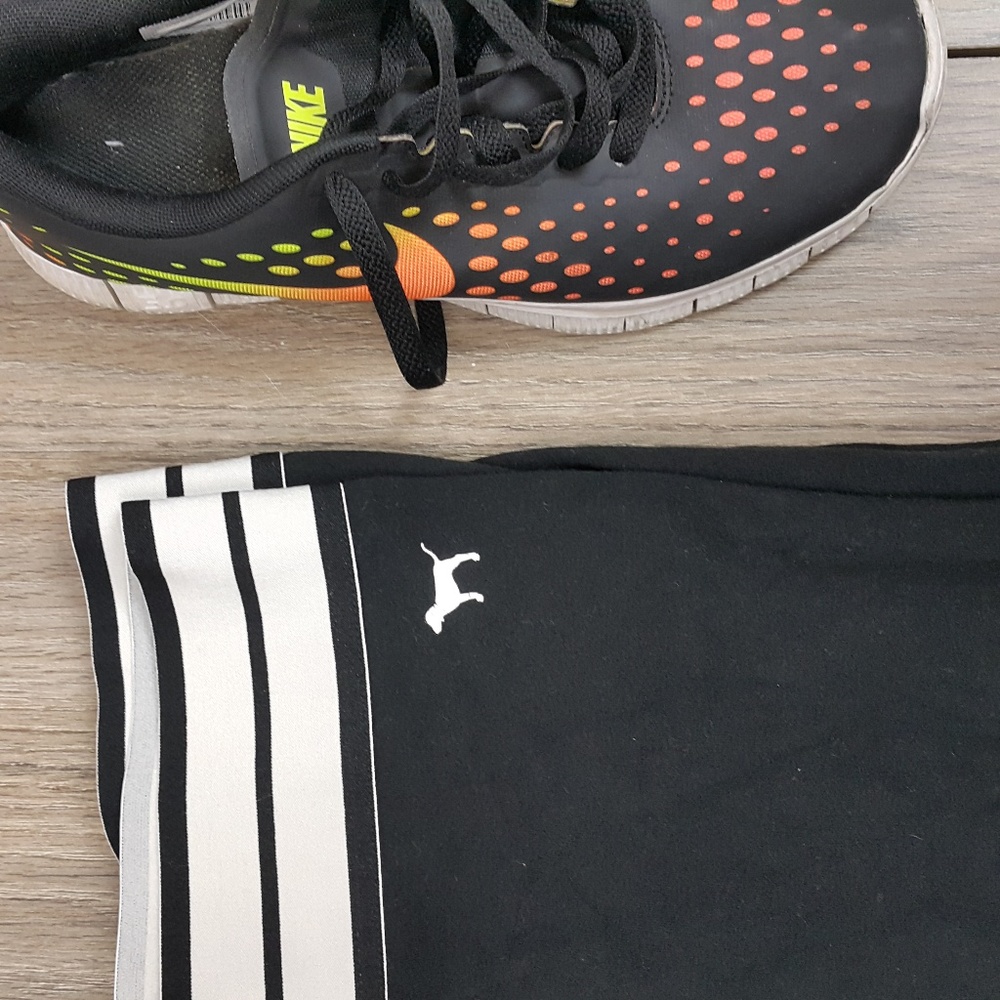 Victoria's‎ Secret S black cut out yoga pants